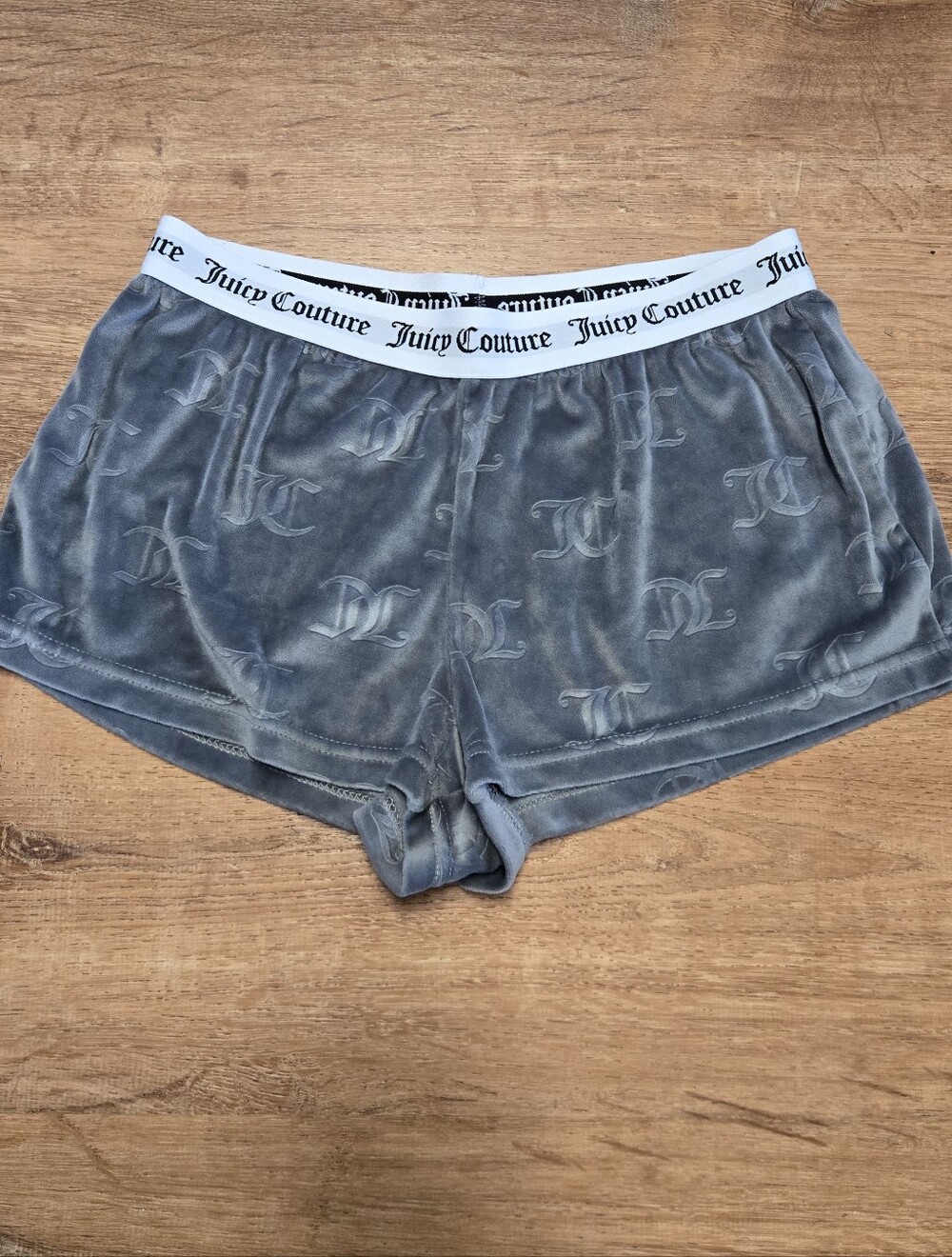Juicy Couture Women's Gray Velour Sleep Wear Shorts Logo Waistband Pajamas Small